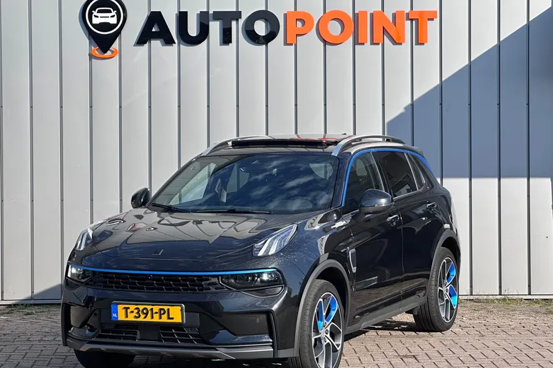 Lynk & Co 01 (2023)