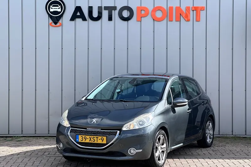 Peugeot 208 (2012)