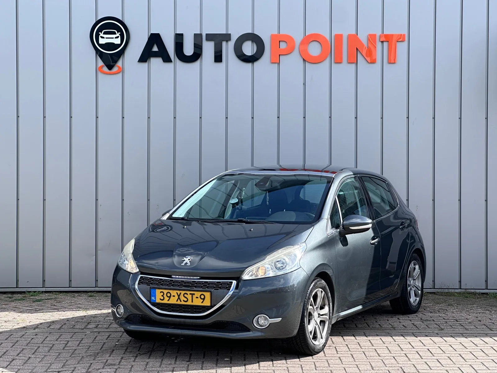 Peugeot 208 (2012) — foto 1