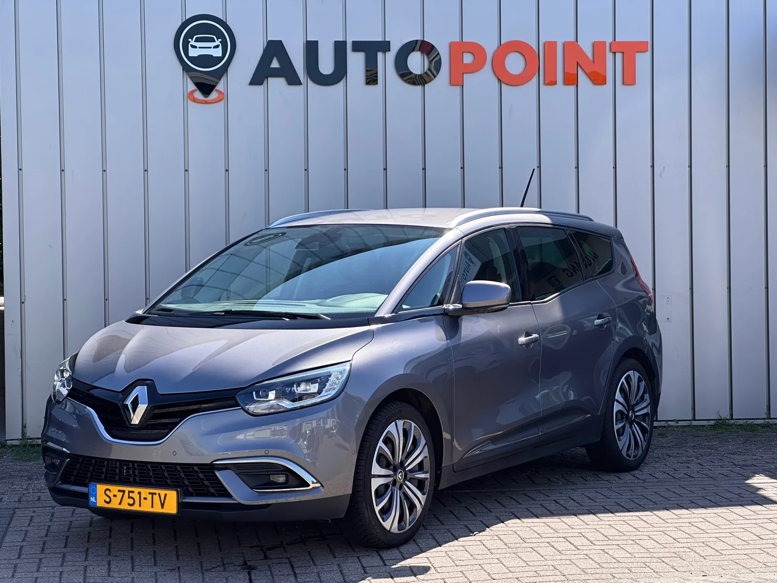 Renault Grand Scénic (2023) — foto 1