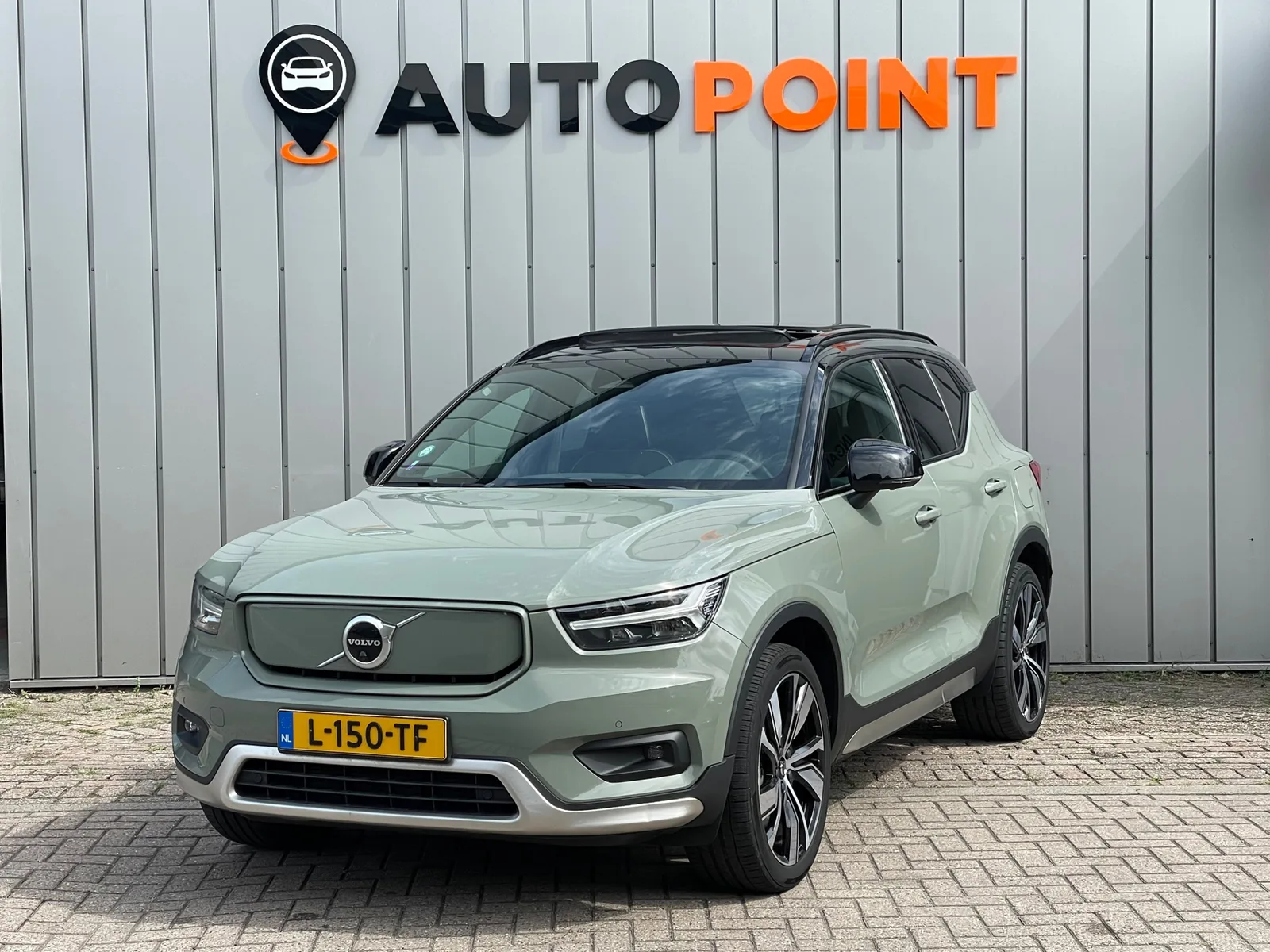 Volvo XC40 (2021) — foto 1