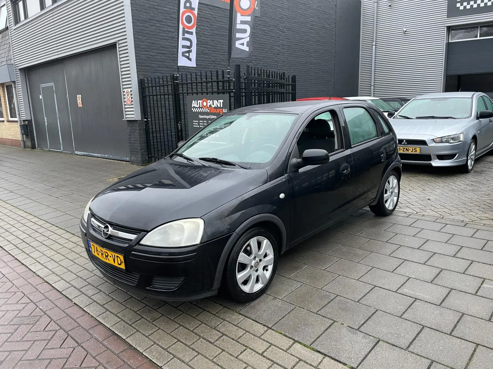 Opel Corsa (2005) — foto 1