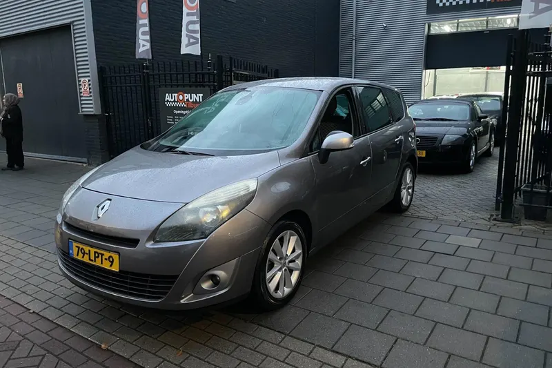 Renault Grand Scénic (2010)