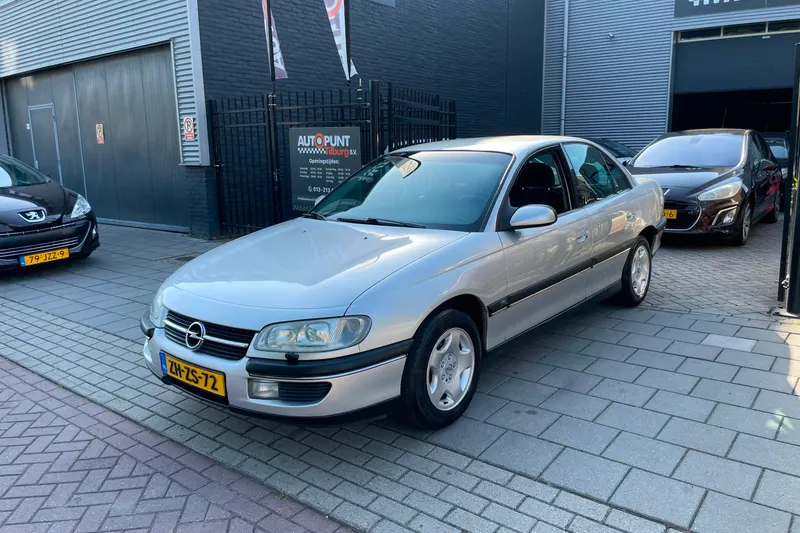 Opel Omega (1999)
