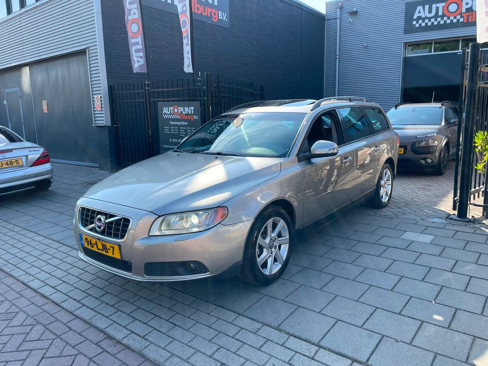Volvo V70 (2010) — foto 1