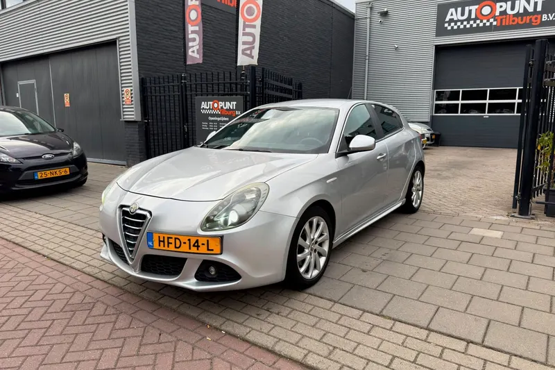 Alfa Romeo Giulietta (2011)