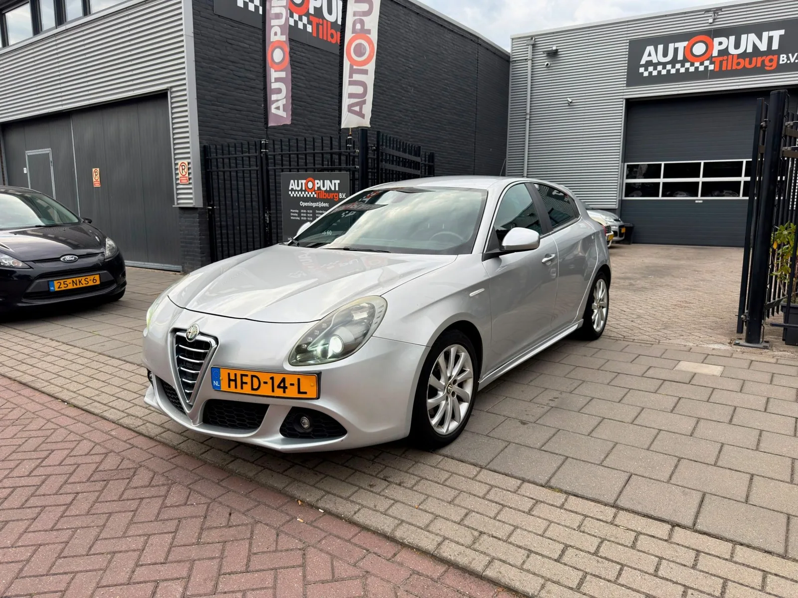 Alfa Romeo Giulietta (2011) — foto 1