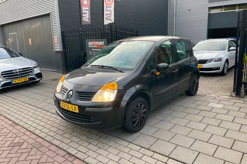 Renault Modus (2006)