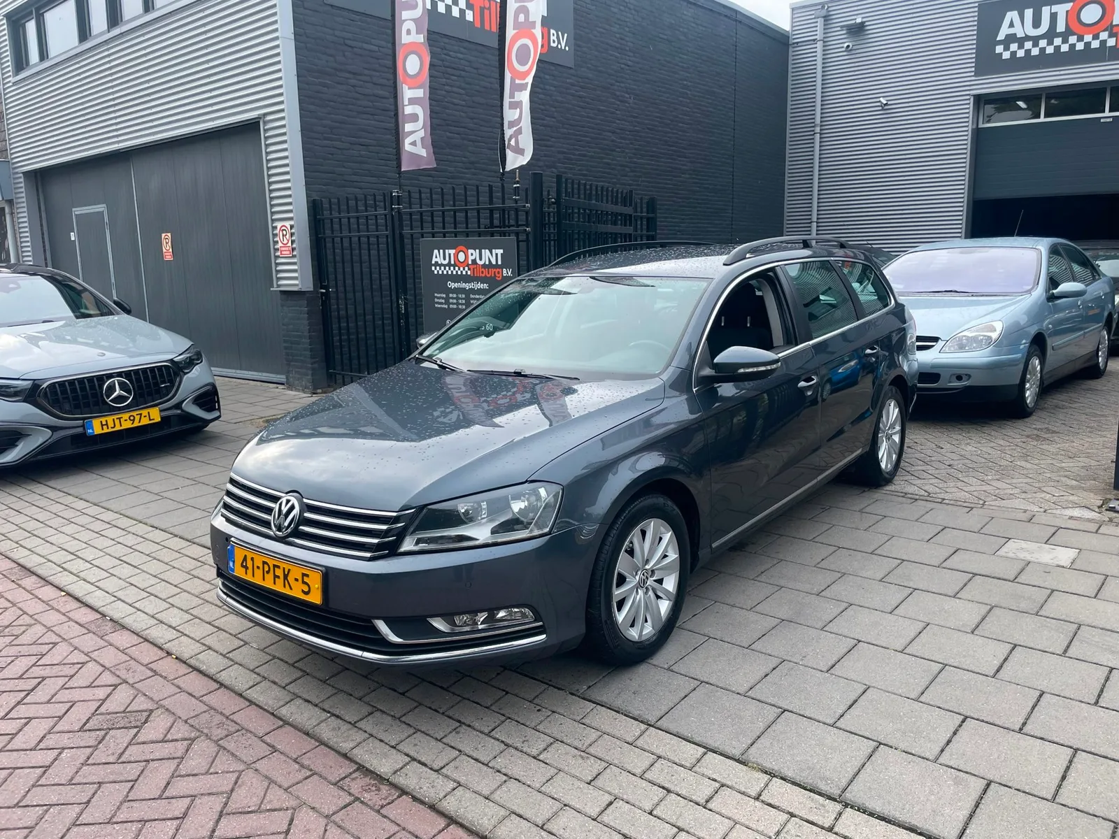 Volkswagen Passat (2011) — foto 1