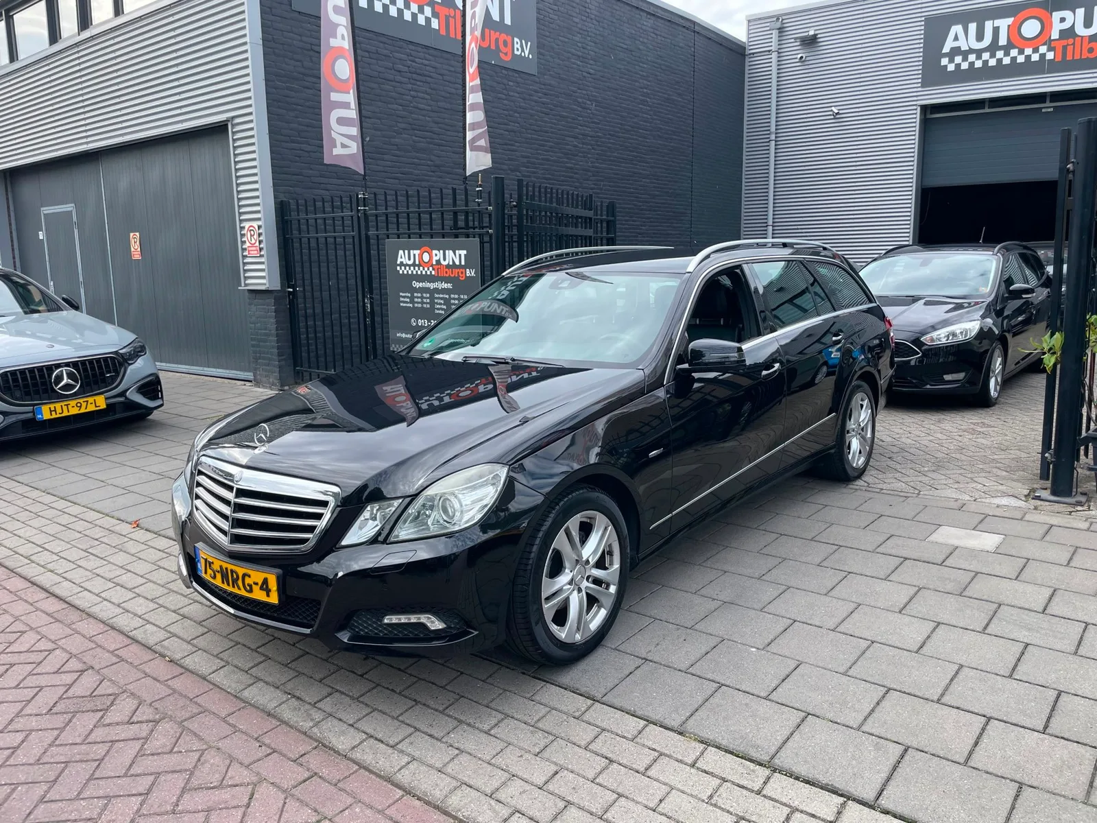 Mercedes-Benz E-Klasse (2010) — foto 1