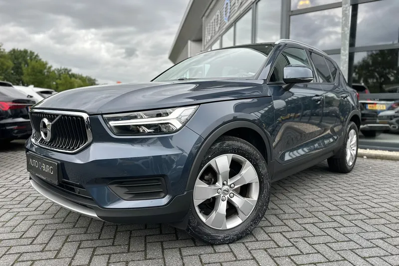 Volvo XC40 (2022)