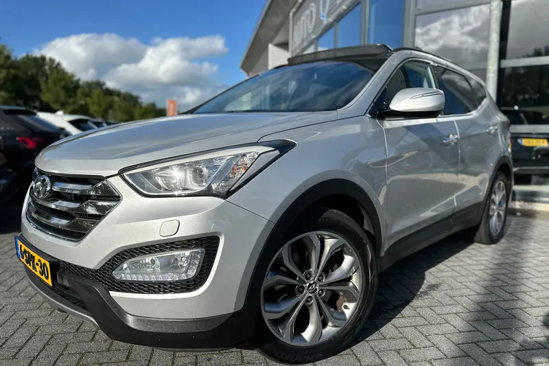 Hyundai Santa Fe (2013)