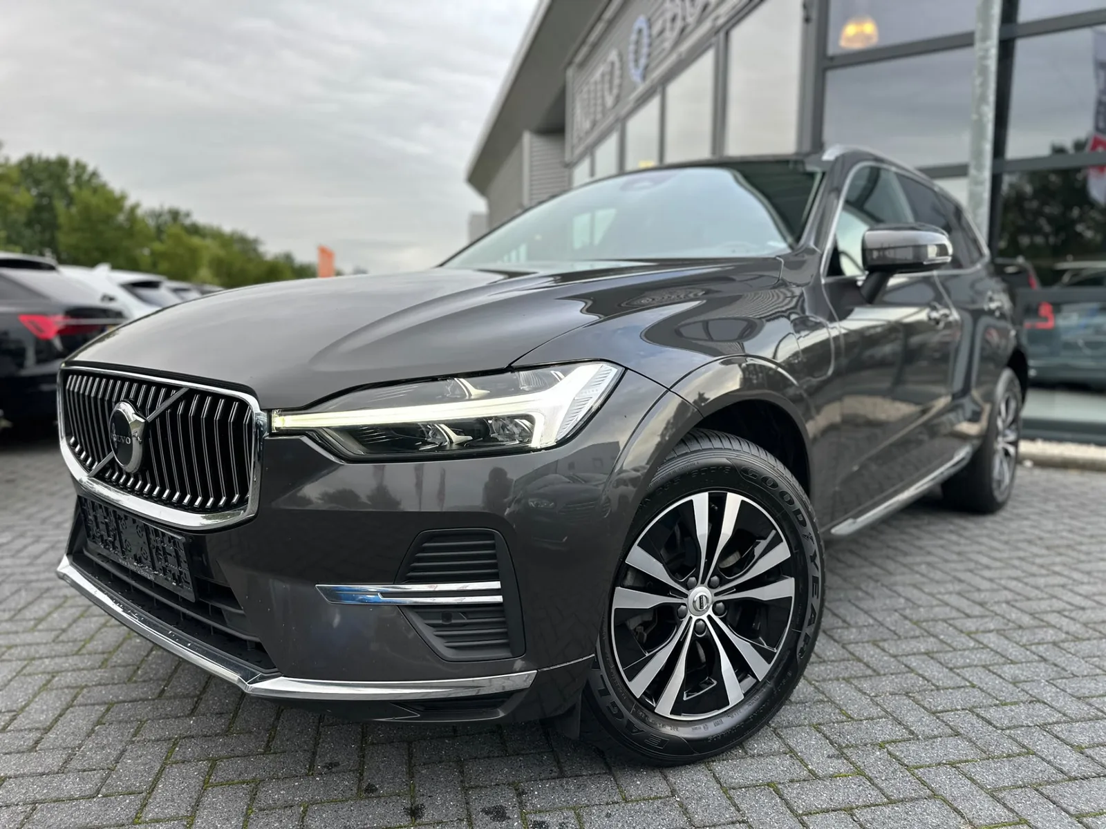 Volvo XC60 (2023) — foto 1