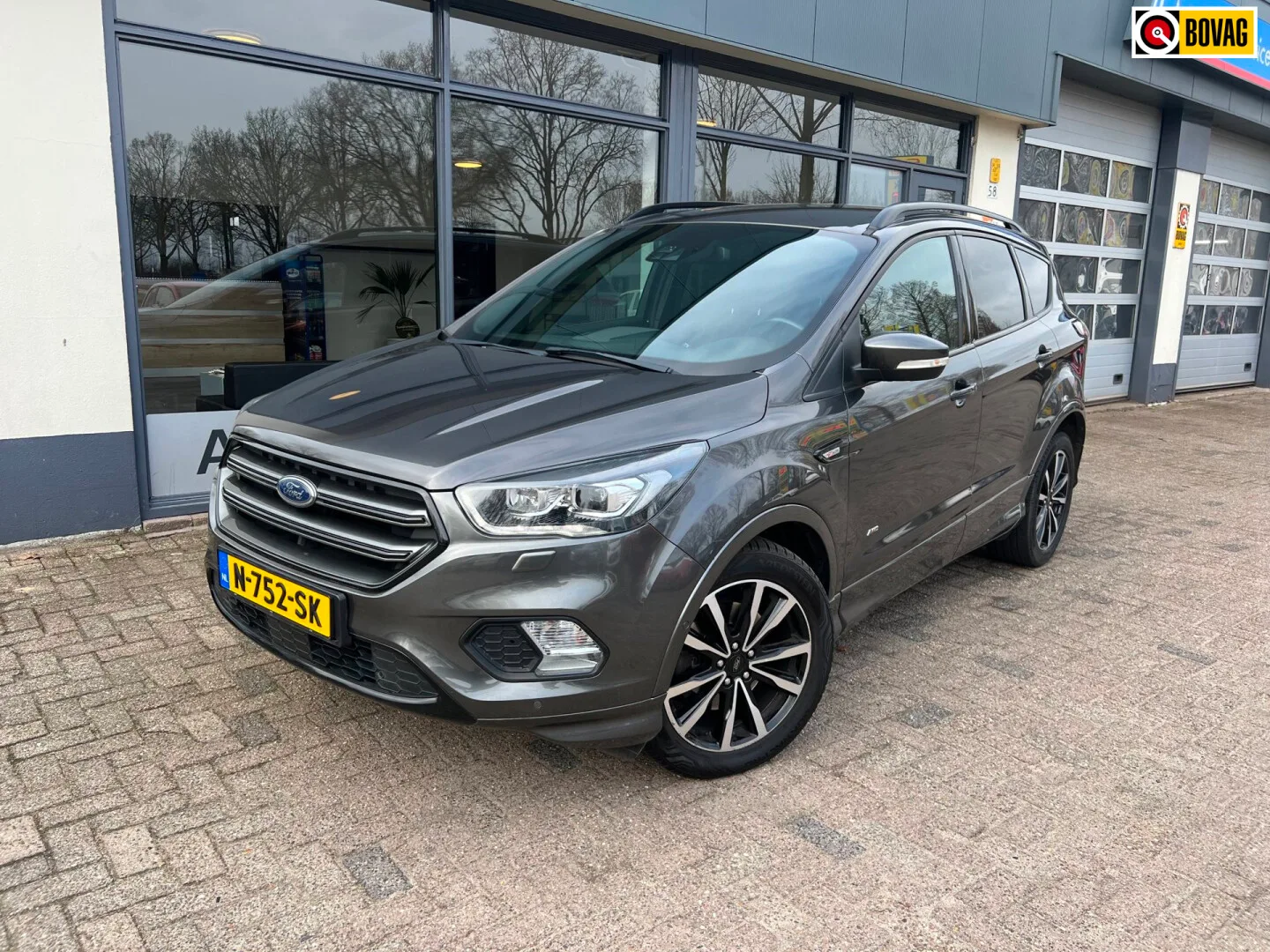 Ford Kuga (2018) — foto 1