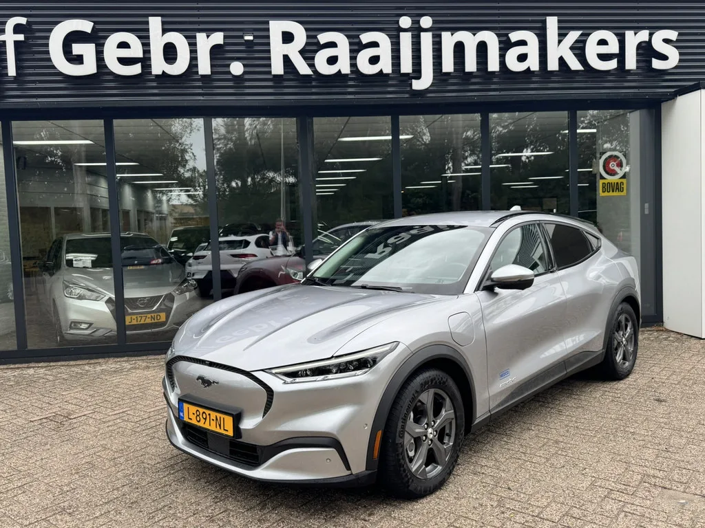 Ford Mustang (2021) — foto 1