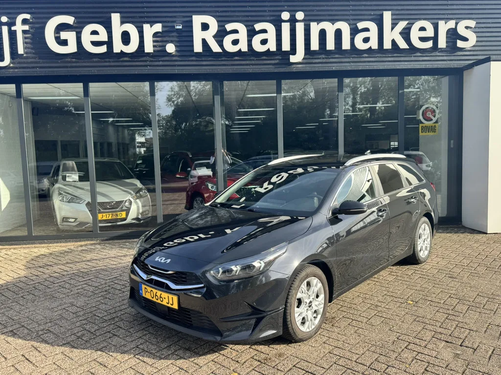 Kia Ceed (2022) — foto 1