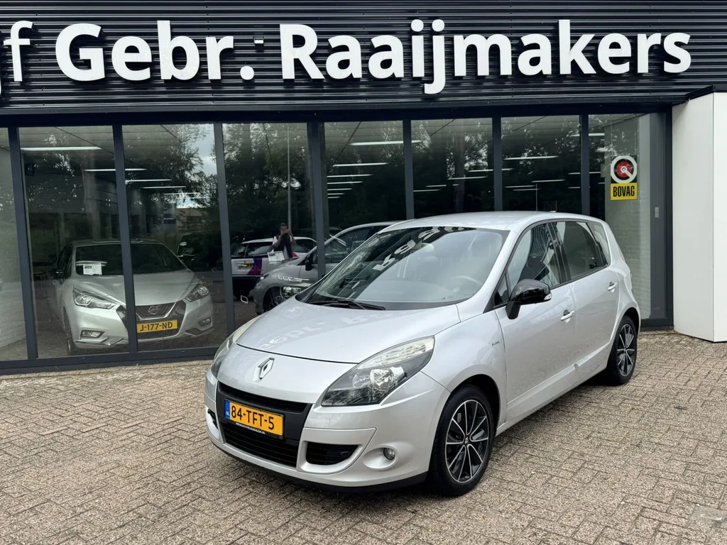 Renault Scénic (2012) — foto 1