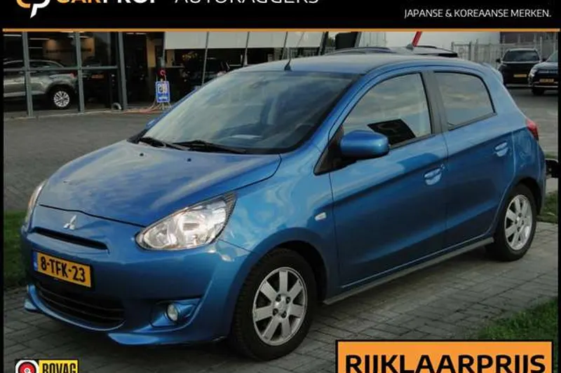 Mitsubishi Space Star (2014)