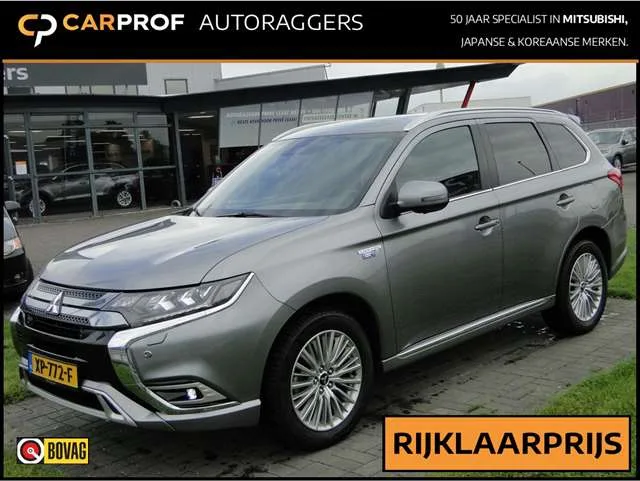 Mitsubishi Outlander (2019) — foto 1