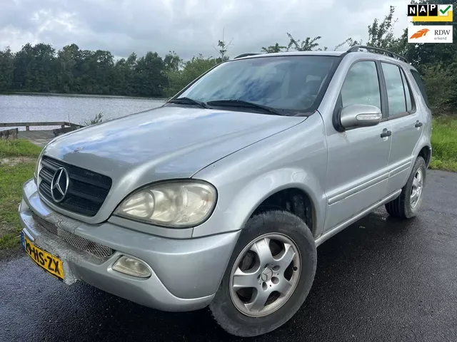 Mercedes-Benz ML-Klasse (2001) — foto 1