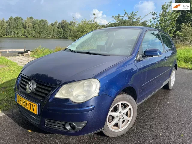 Volkswagen Polo (2005) — foto 1