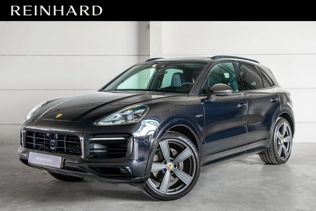 Porsche Cayenne (2022) — foto 1