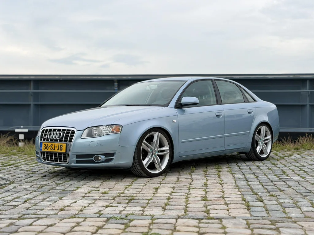 Audi A4 (2006) — foto 1