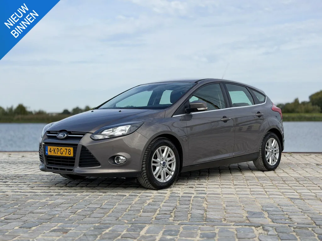 Ford Focus (2013) — foto 1