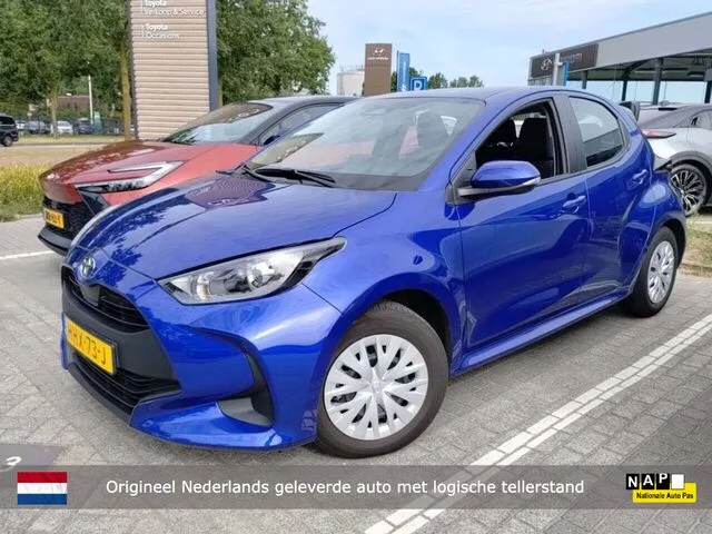 Toyota Yaris (2025) — foto 1