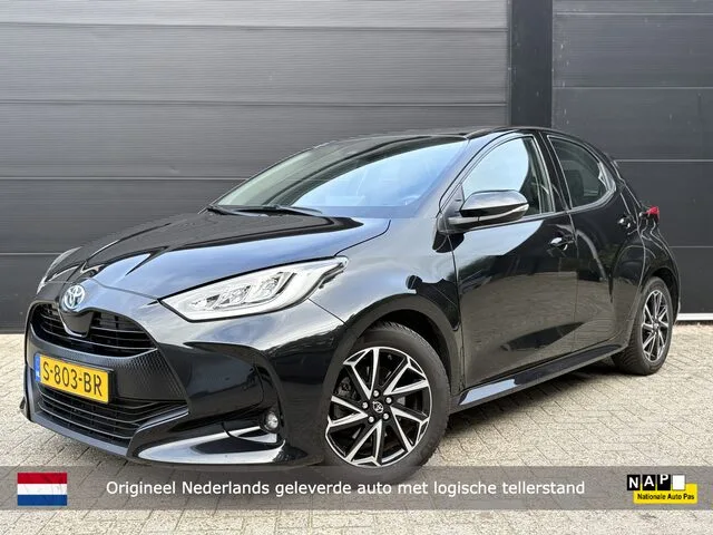 Toyota Yaris (2023) — foto 1