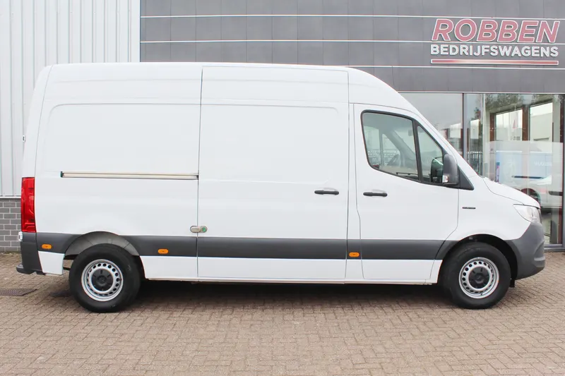 Mercedes-Benz eSprinter (2023)