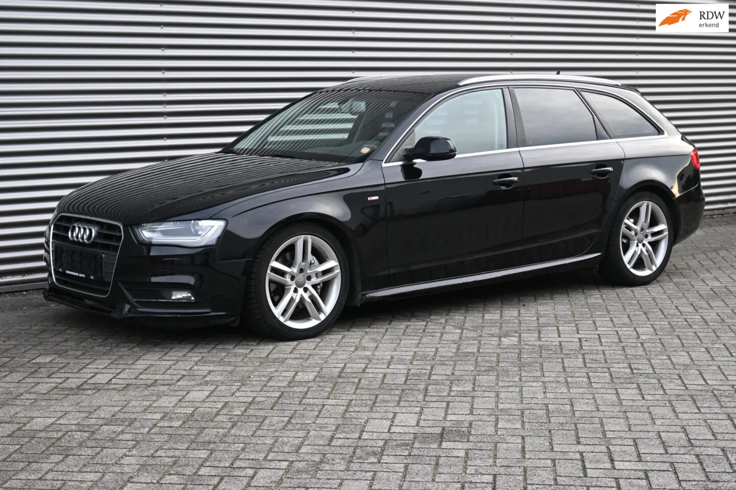 Audi A4 (2013) — foto 1