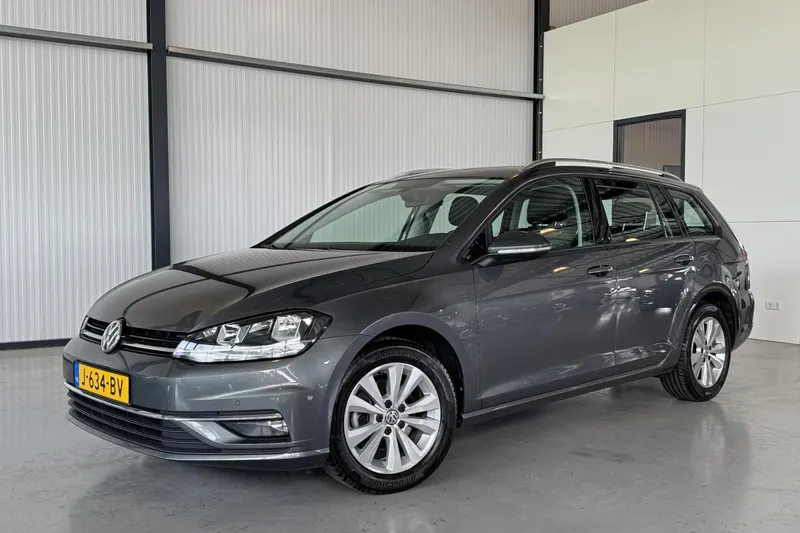 Volkswagen Golf (2020)