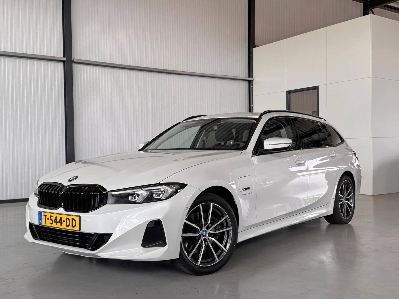 BMW 3-Serie (2023) — foto 1