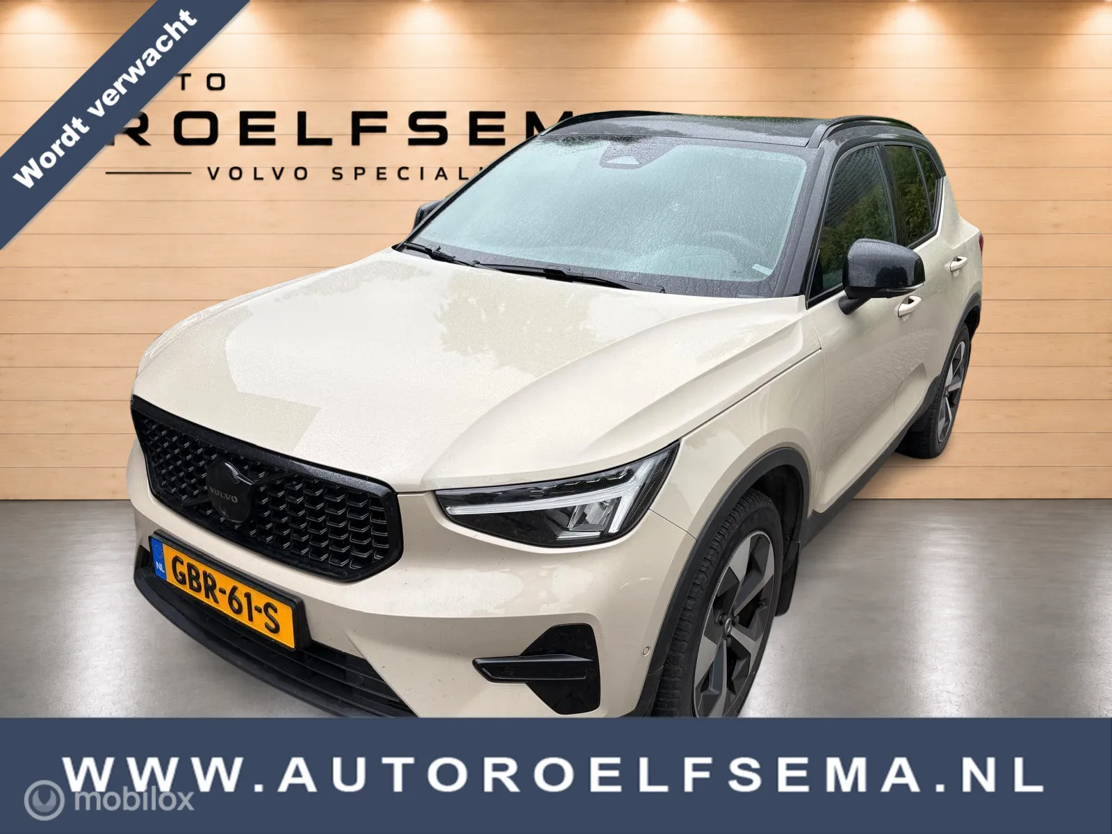 Volvo XC40 (2024) — foto 1