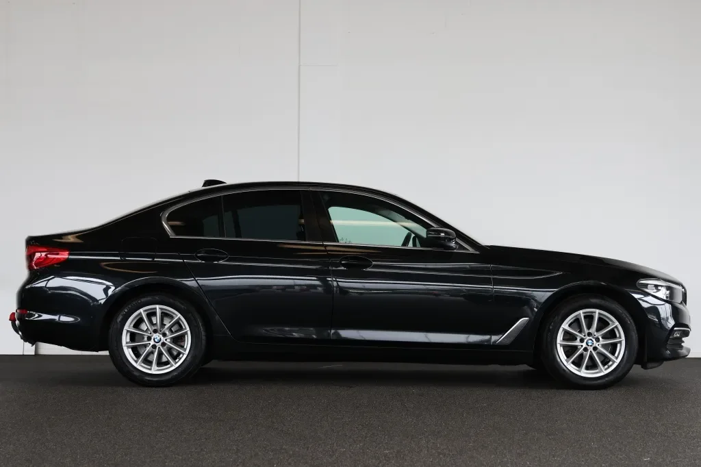 BMW 5-Serie (2018) — foto 1