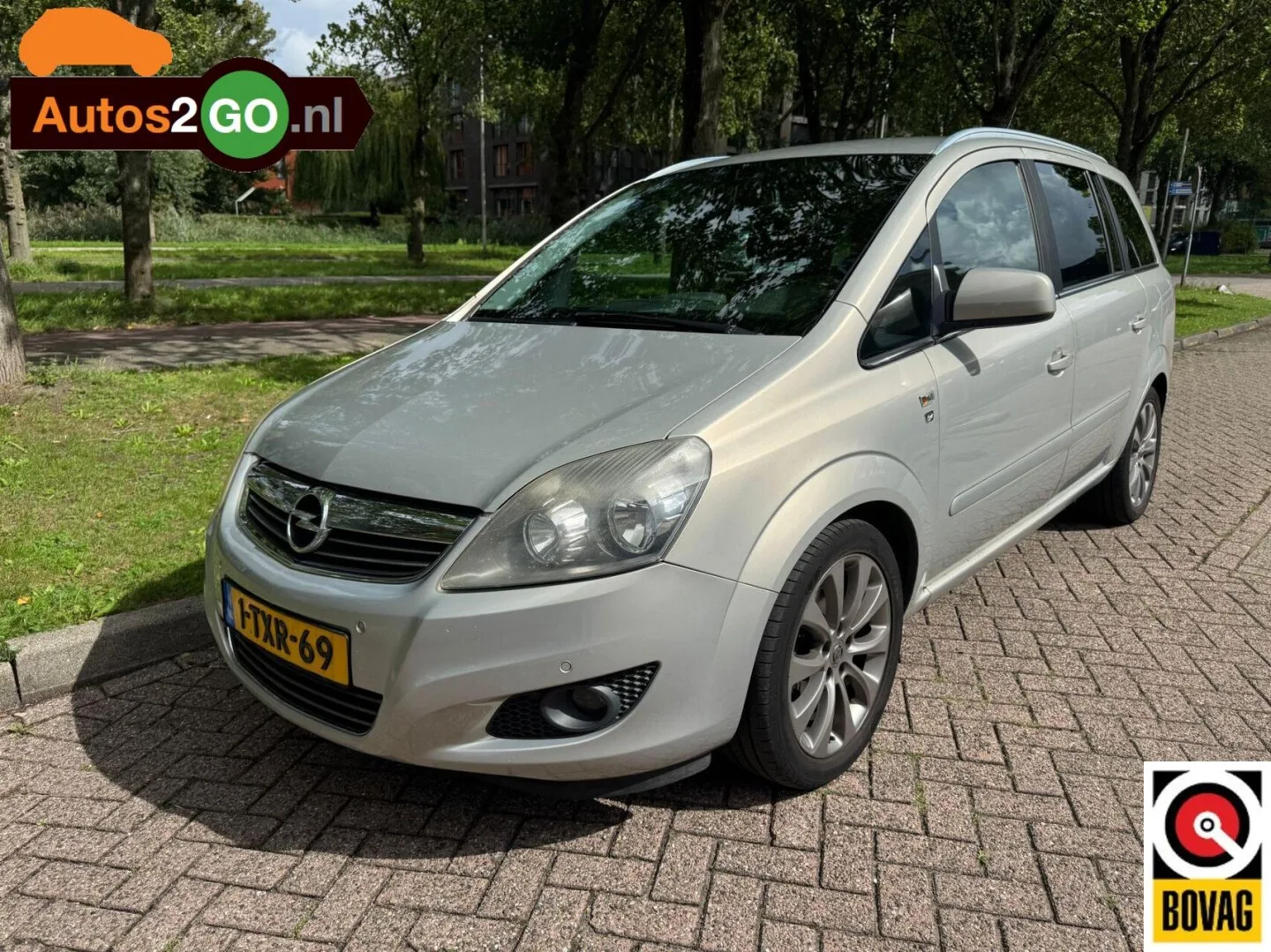 Opel Zafira (2010) — foto 1