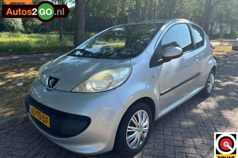 Peugeot 107 (2006)