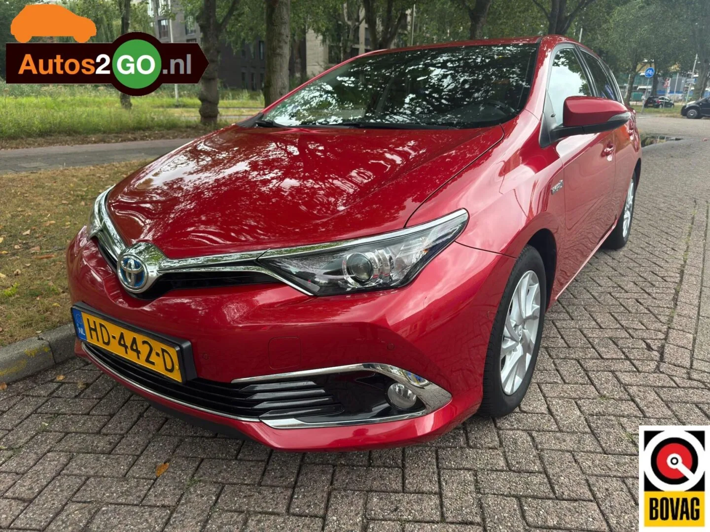 Toyota Auris (2015) — foto 1