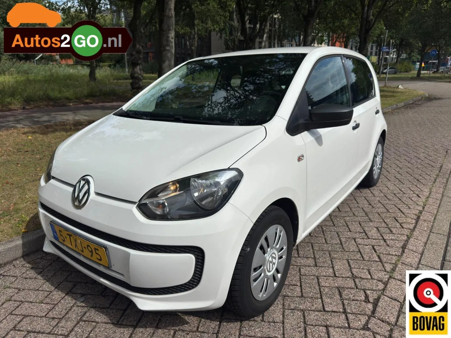 Volkswagen Up! (2014) — foto 1