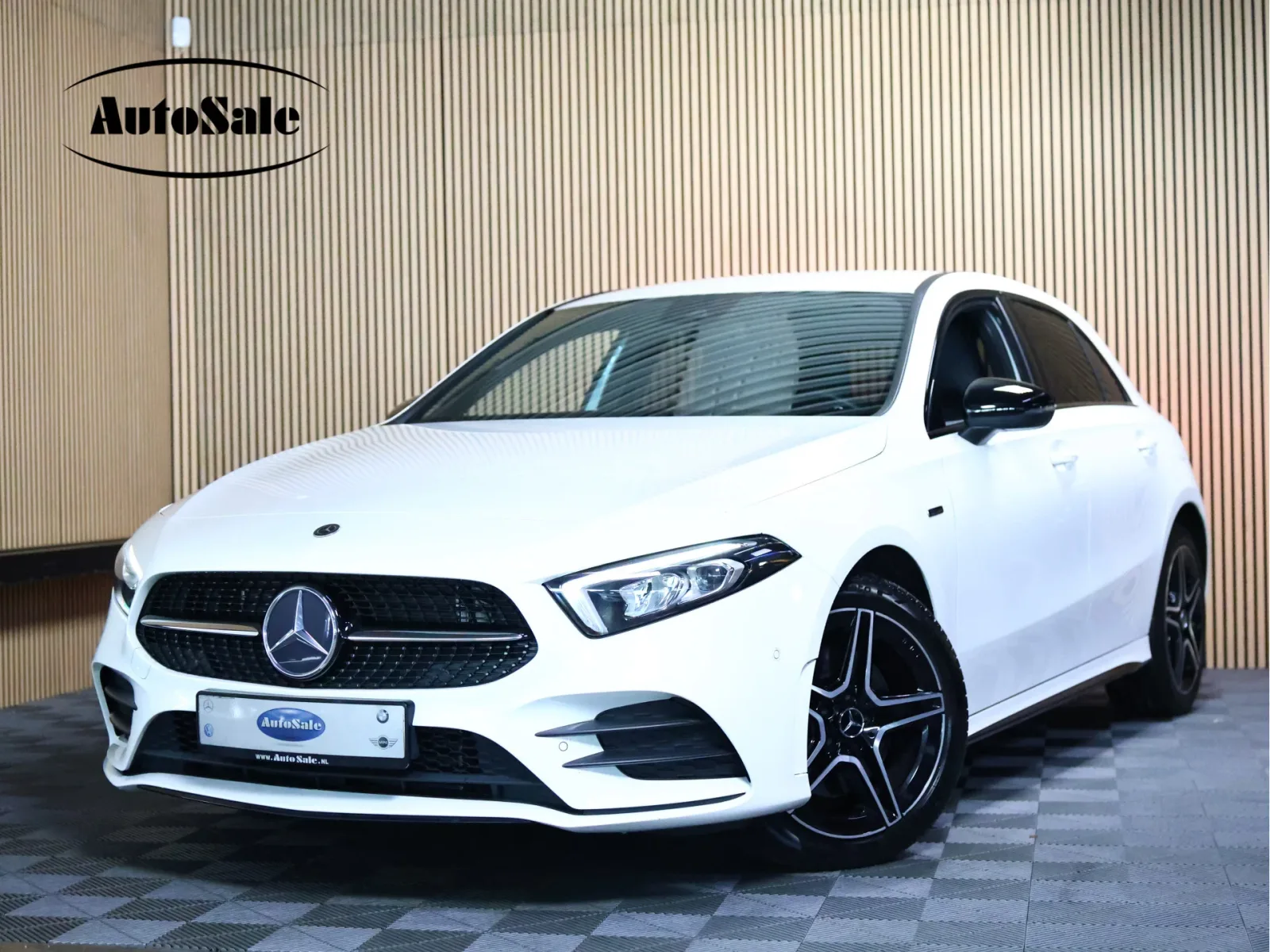Mercedes-Benz A-Klasse (2020) — foto 1