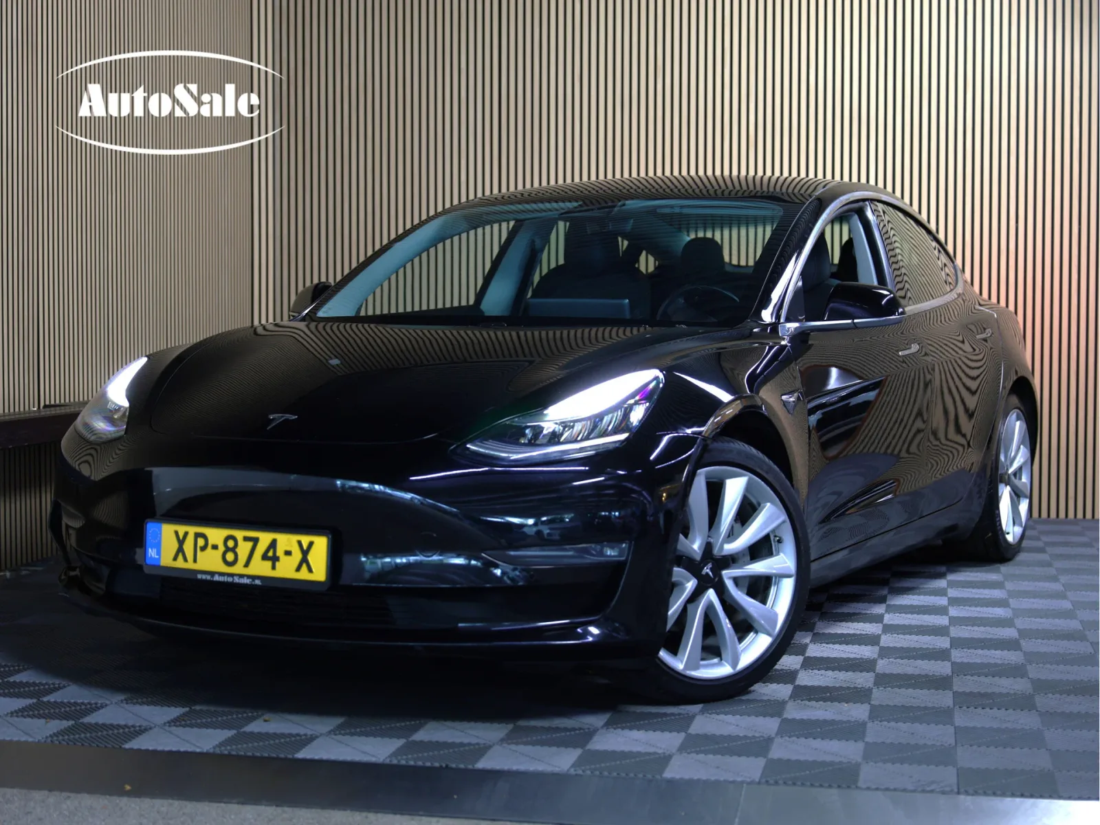 Tesla Model 3 (2019) — foto 1