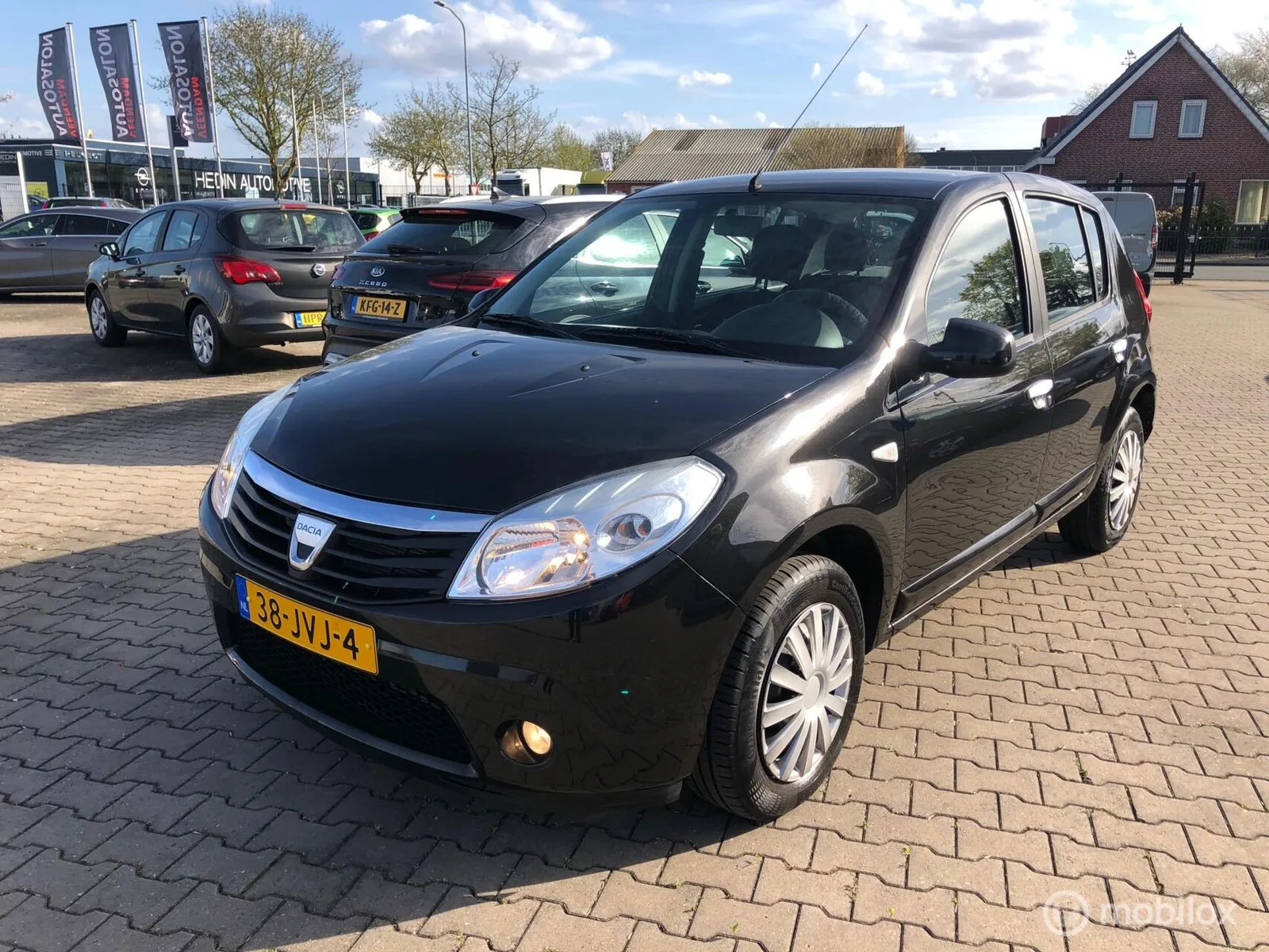 Dacia Sandero (2009) — foto 1