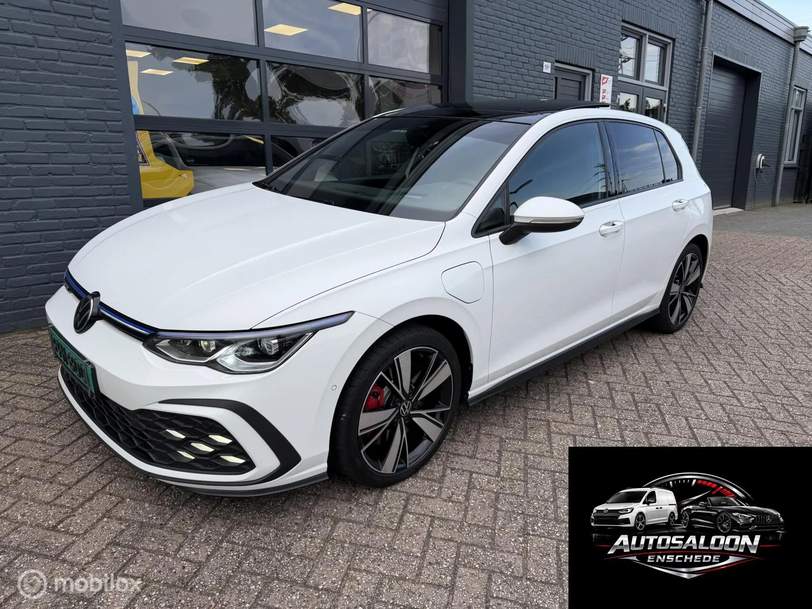 Volkswagen Golf (2021) — foto 1