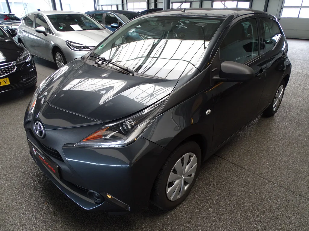 Toyota Aygo (2018) — foto 1