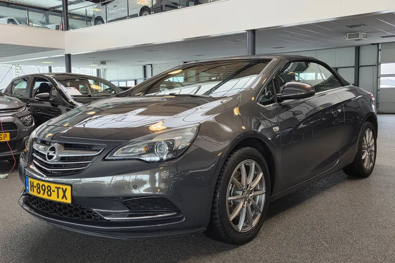 Opel Cascada (2015)