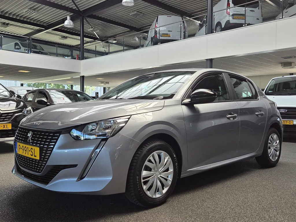 Peugeot 208 (2022) — foto 1