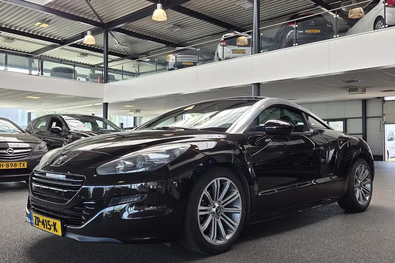 Peugeot RCZ (2013)