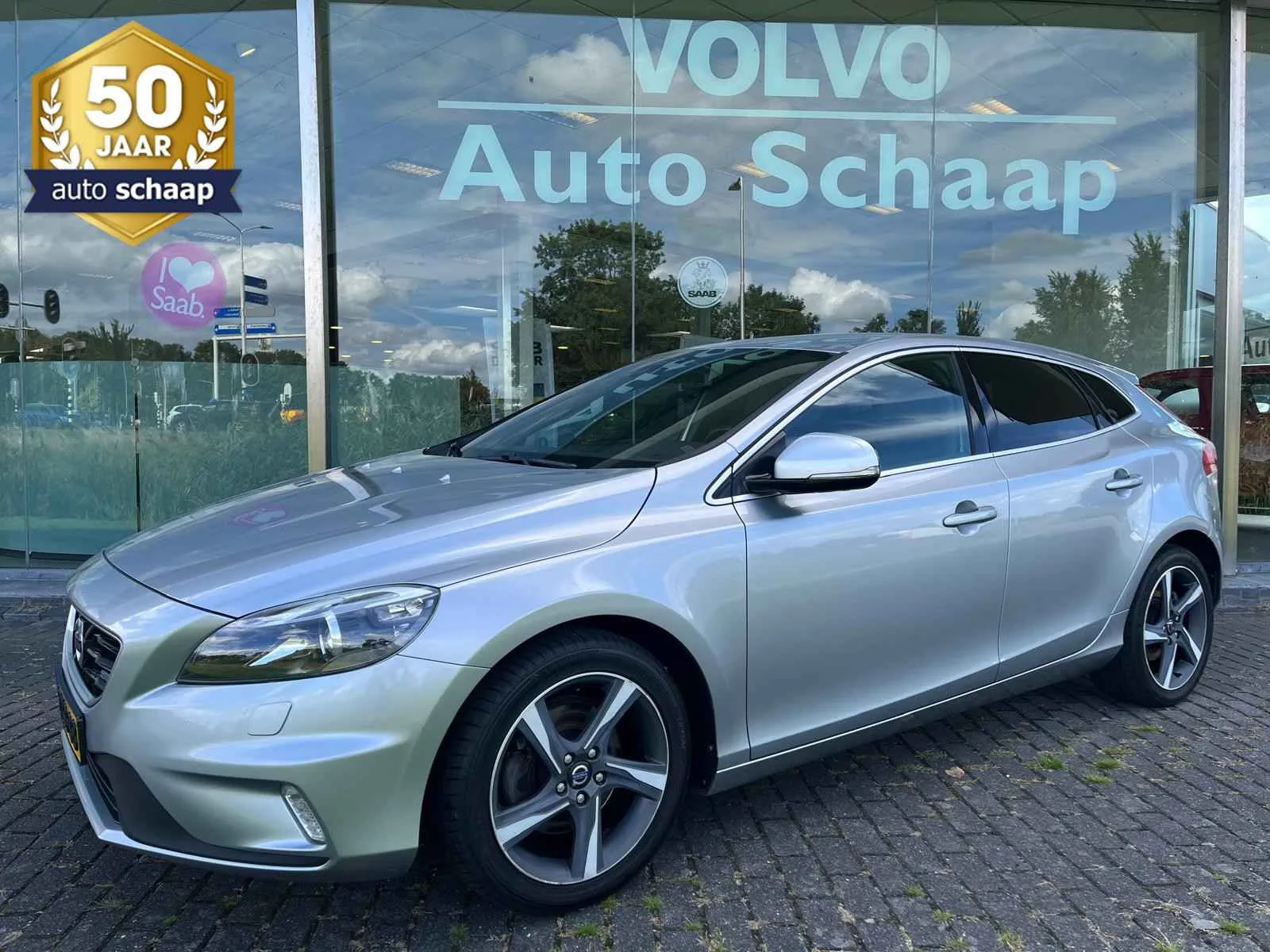 Volvo V40 (2014) — foto 1