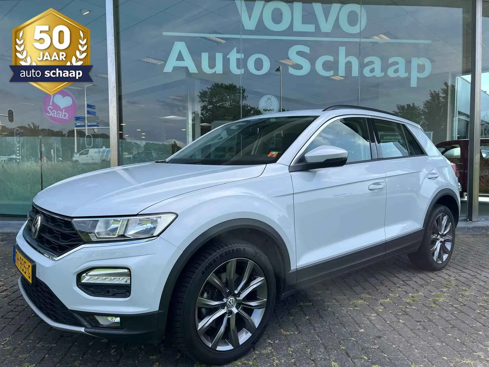 Volkswagen T-Roc (2018) — foto 1